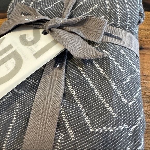 NIP West Elm Flannel Tossed Lines Standard Sham Dark Charcoal Recycled Cotton - Picture 7 of 8